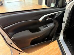 Toyota Urban Cruiser 1.5 XR auto - Image 13