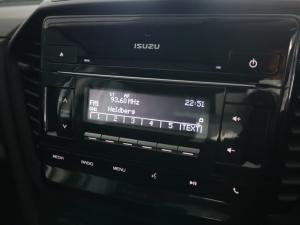 Isuzu D-Max 1.9TD double cab L manual - Image 12
