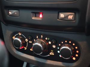 Renault Duster 1.5dCi Dynamique 4WD - Image 16
