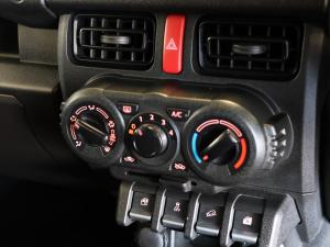 Suzuki Jimny 1.5 GL AllGrip 5-door manual - Image 21