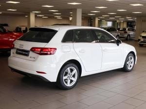 Audi A3 Sportback 30TFSI S line - Image 9