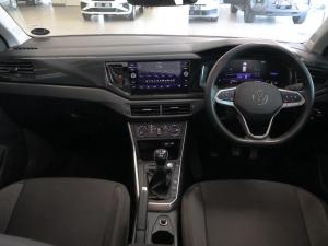Volkswagen Polo hatch 1.0TSI Life manual - Image 10
