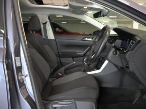 Volkswagen Polo hatch 1.0TSI Life manual - Image 11