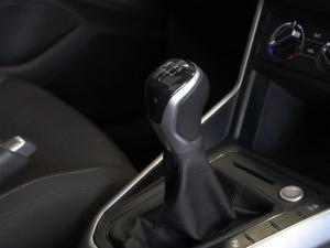 Volkswagen Polo hatch 1.0TSI Life manual - Image 18