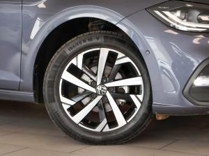 Volkswagen Polo hatch 1.0TSI Life manual - Image 6