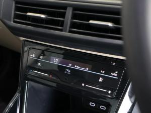 Volkswagen Polo sedan 1.6 Life - Image 18