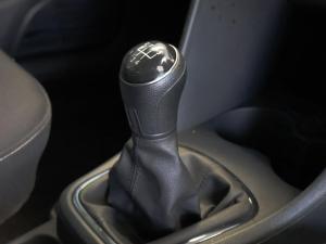 Volkswagen Polo Vivo hatch 1.4 Life - Image 13