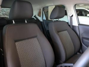 Volkswagen Polo Vivo hatch 1.4 Life - Image 29