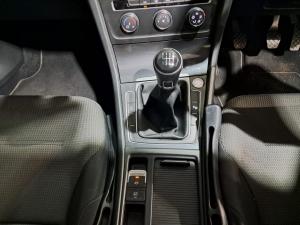 Volkswagen Golf 1.0TSI Comfortline - Image 12
