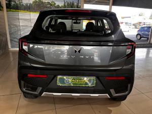 Mahindra XUV 3XO 1.2T MX2 manual - Image 4
