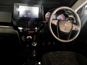 Mahindra XUV 3XO 1.2T MX2 manual - Image 9