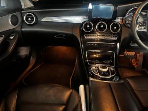 Mercedes-Benz C-Class C180 - Image 11