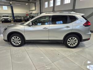 Nissan X-Trail 2.5 4x4 Acenta Tech - Image 10