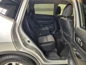 Nissan X-Trail 2.5 4x4 Acenta Tech - Image 27