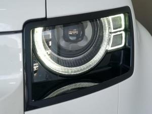 Land Rover Defender 110 D350 X-Dynamic HSE - Image 12