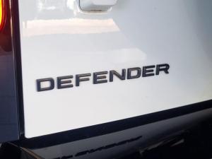 Land Rover Defender 110 D350 X-Dynamic HSE - Image 27