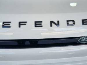 Land Rover Defender 110 D350 X-Dynamic HSE - Image 30