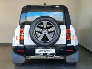 Land Rover Defender 110 D350 X-Dynamic HSE - Image 5