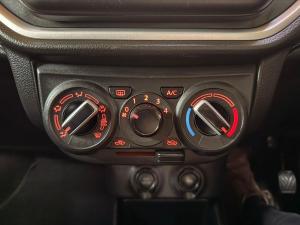 Toyota Vitz 1.0 XR manual - Image 22