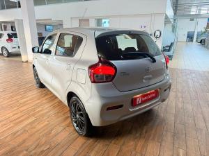 Toyota Vitz 1.0 XR manual - Image 7