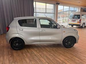 Toyota Vitz 1.0 XR manual - Image 8