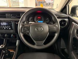 Toyota Corolla Quest 1.8 Plus manual - Image 18