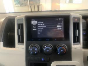 Toyota Quantum 2.8 LWB panel van manual - Image 19