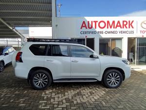 Toyota Land Cruiser Prado 2.8GD VX - Image 3