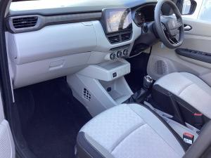 Renault Triber 1.0 Techno - Image 7
