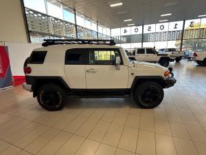 Toyota FJ Cruiser FJ Cruiser - Image 3