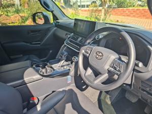 Toyota Land Cruiser 300 3.3D ZX - Image 7