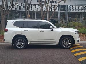 Toyota Land Cruiser 300 3.3D ZX - Image 3