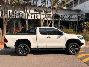 Toyota Hilux 2.8GD-6 Xtra cab 4x4 Legend 55 - Image 3