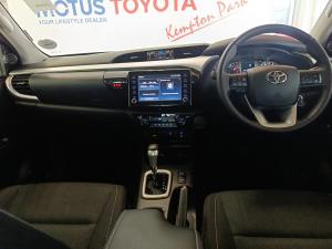 Toyota Hilux 2.8GD-6 48V double cab Raider - Image 6