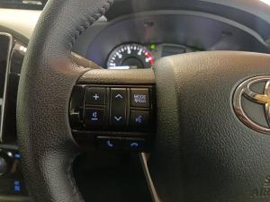 Toyota Hilux 2.8GD-6 48V double cab Raider - Image 9