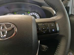 Toyota Hilux 2.8GD-6 48V double cab Raider - Image 10