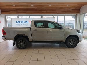 Toyota Hilux 2.8GD-6 48V double cab Raider - Image 3