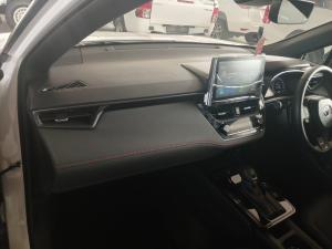 Toyota Corolla Cross 1.8 GR-S - Image 12