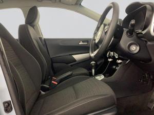 Kia Picanto 1.0 Style automatic - Image 14