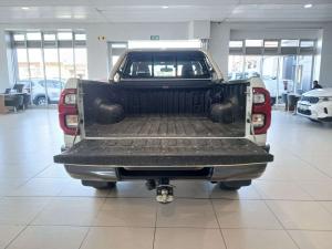 Toyota Hilux 2.8 GD-6 RB Legend 4X4 automaticE/CAB - Image 5