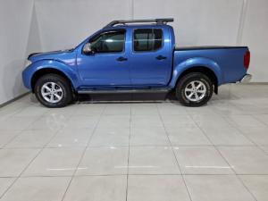 Nissan Navara 2.5dCi double cab 4x4 Safari auto - Image 18