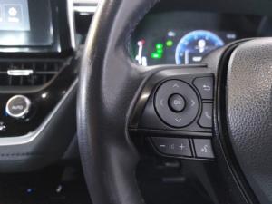 Toyota Corolla 1.8 Hybrid XS - Image 8