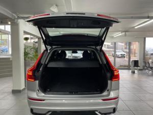 Volvo XC60 B5 AWD Plus Dark - Image 10