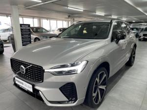 Volvo XC60 B5 AWD Plus Dark - Image 3