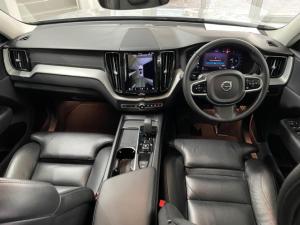 Volvo XC60 B5 AWD Plus Dark - Image 7