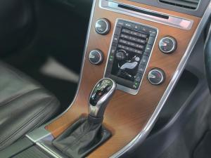 Volvo XC60 D4 Excel auto - Image 10