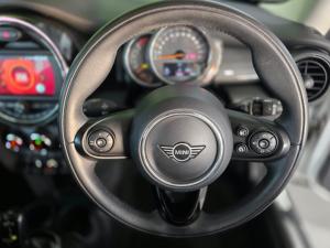 MINI Hatch Cooper Hatch 3-door - Image 11