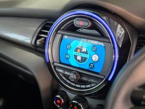 MINI Hatch Cooper Hatch 3-door - Image 14