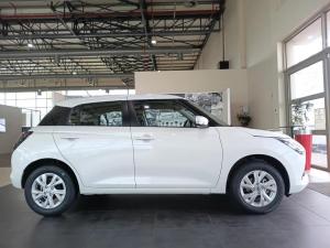 Suzuki Swift 1.2 GL+ auto - Image 2