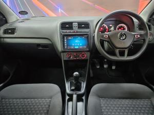 Volkswagen Polo Vivo hatch 1.4 - Image 8
